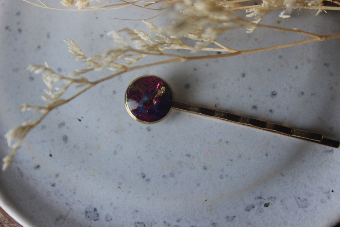 Abstract Hairpin