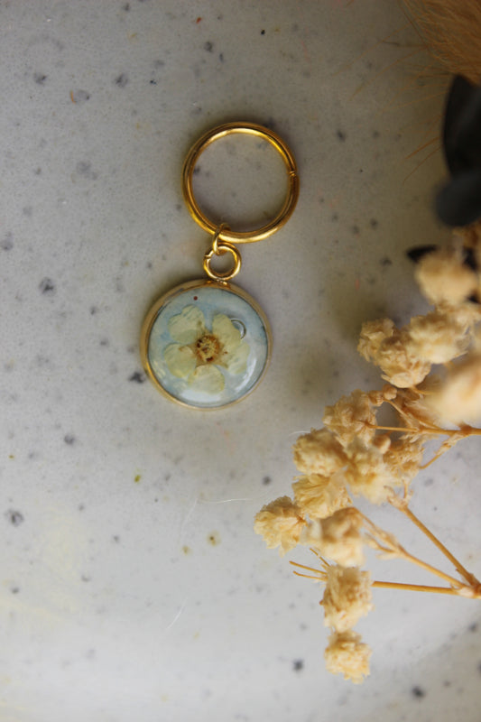 White Petal on Blue Stitchmarker (Single)