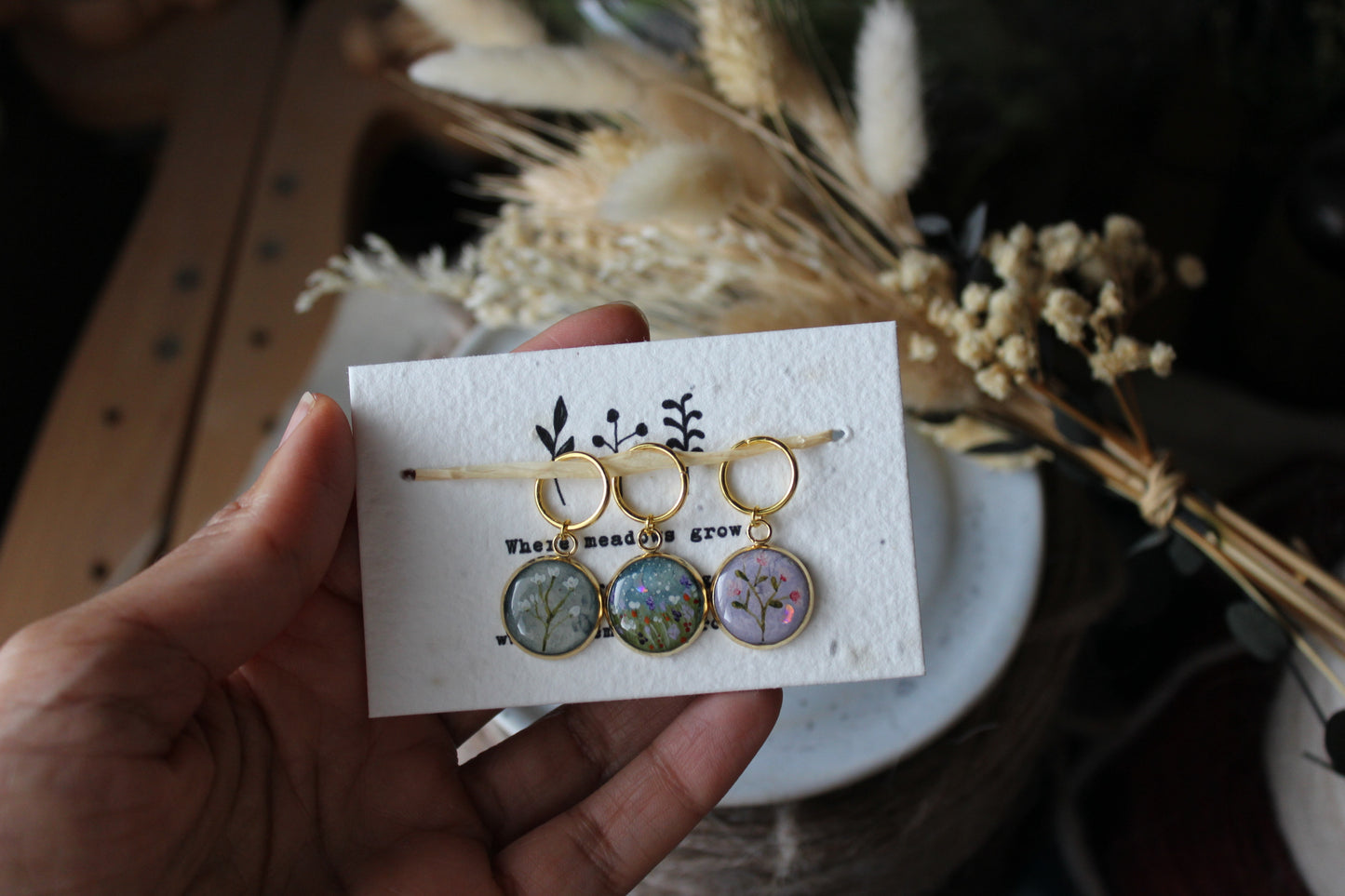 Snowy Meadow blossoms Stitchmarker Set