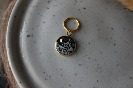 Snowy Town Stitchmarker (Single)