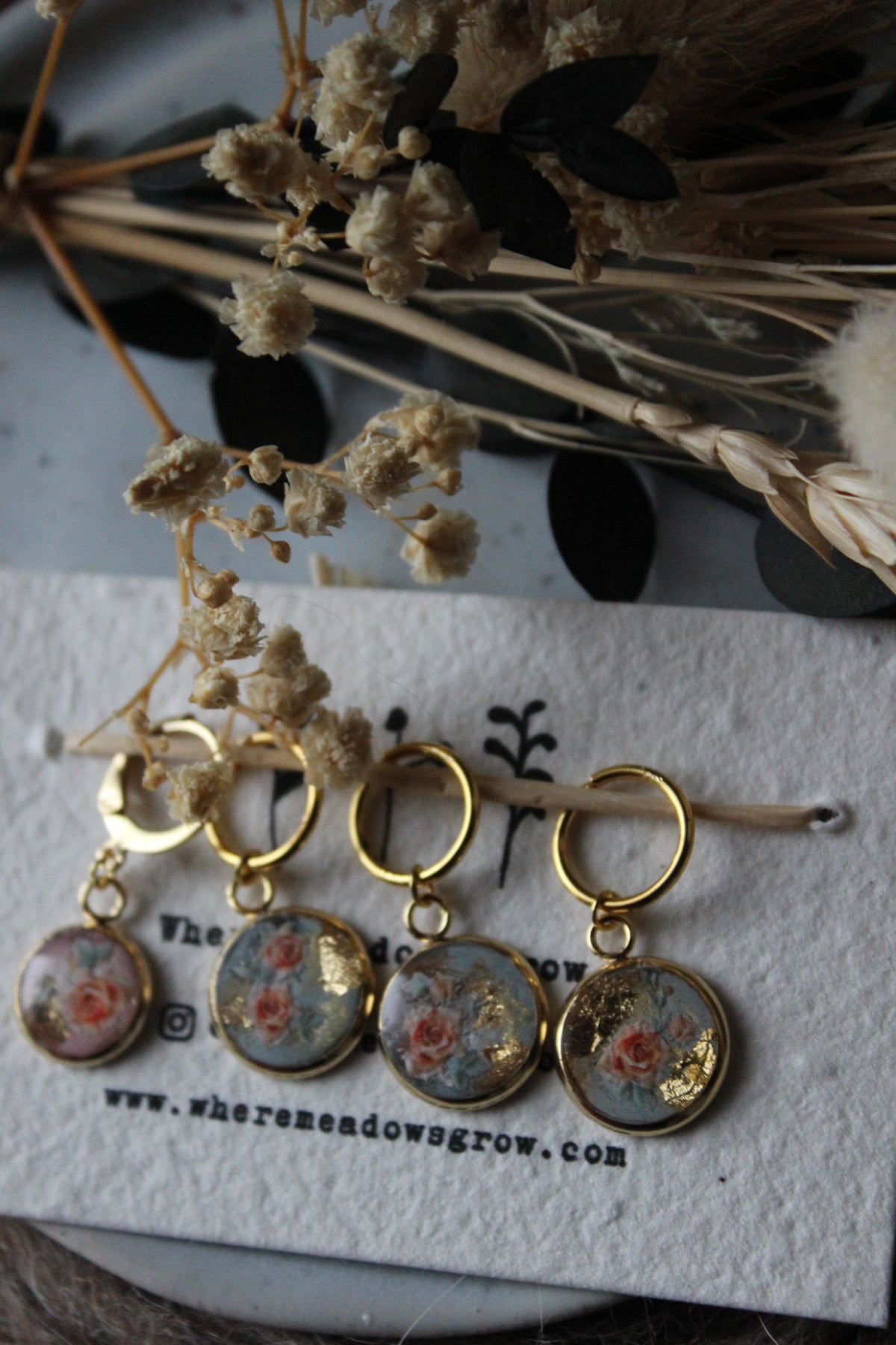 Kitsch Roses Kitsch Roses Stitchmarker Set – wheremeadowsgrow