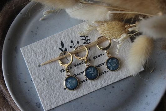 White Petals on Blue Stitchmarker Set