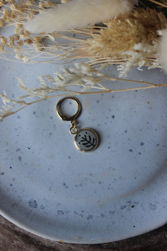 Moody Petal Stitchmarker (Single)