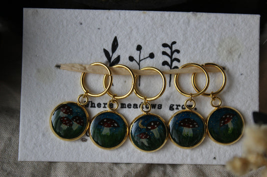 Toadstool Stitchmarkers